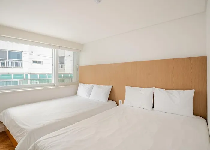Momman 401 Apartment