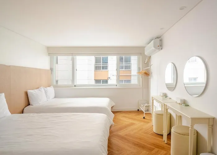 Momman 401 Apartment