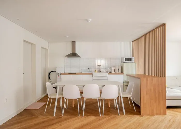 Momman 401 Apartment Busan