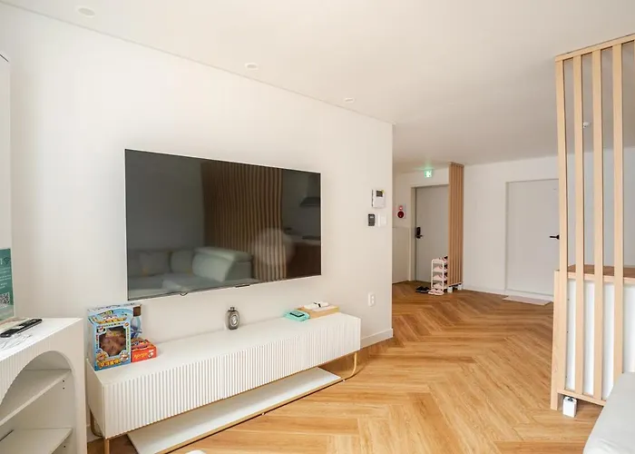 Momman 401 Apartment *