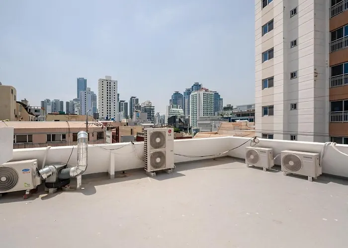 Momman 401 Apartment Busan
