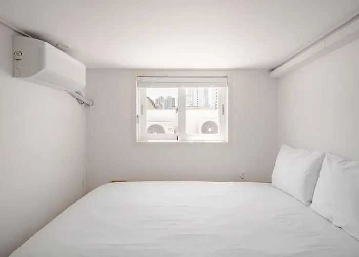Momman 401 Apartment
